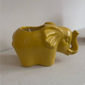 NWOT Elephant Candle